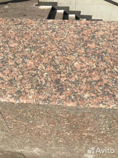 Гранитная тротуарная плитка