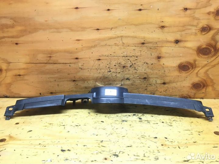 Решетка радиатора Mazda Demio DY3W zjve 2005