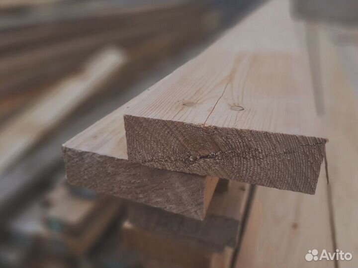 Строительный материал, доски из сосны