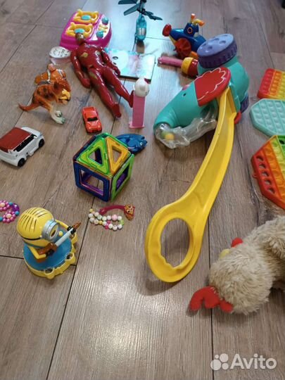 Пакет игрушек и слон Фишер прайс