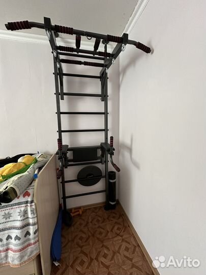 Шведская стенка с турником и брусьями