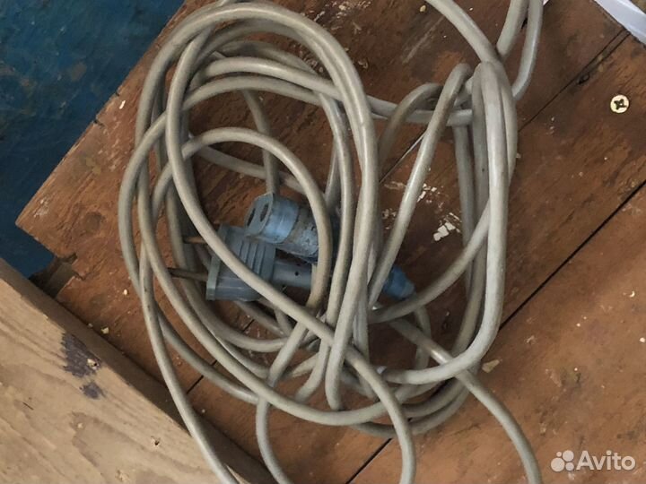 Продам б/у пылесос Тайфун М