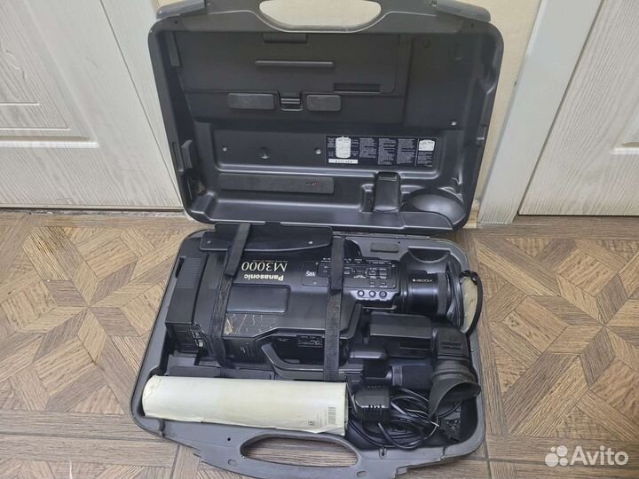 Видеокамера panasonic m3000
