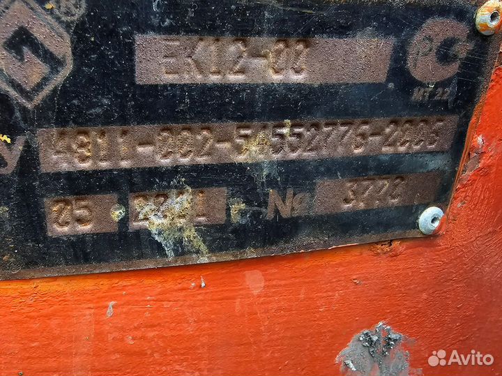 Колёсный экскаватор Твэкс ЕК-12, 2011