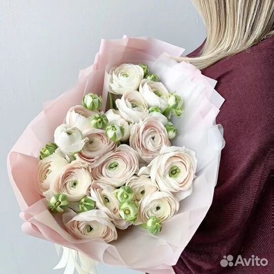 Букет ранункулюс