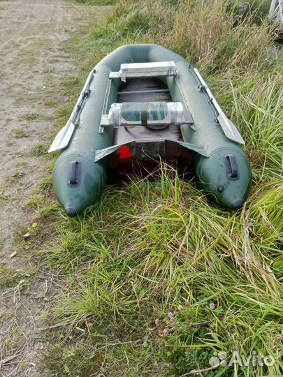 Продам лодку 320 пвх