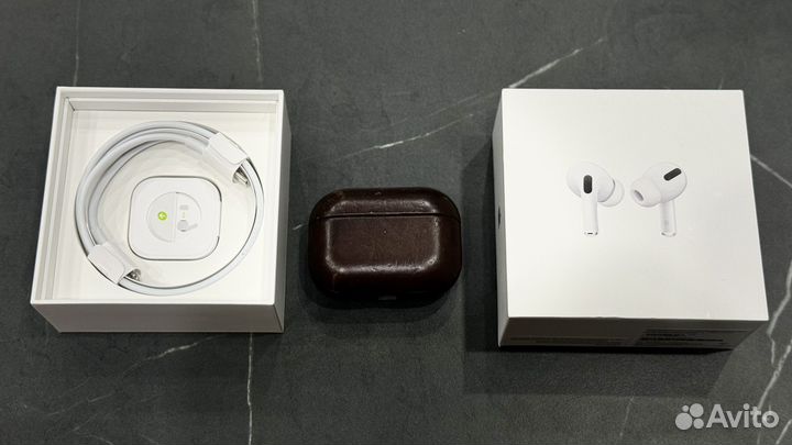 Airpods pro 1 поколения