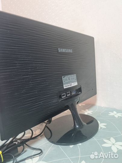 Монитор Samsung SyncMaster BX2331