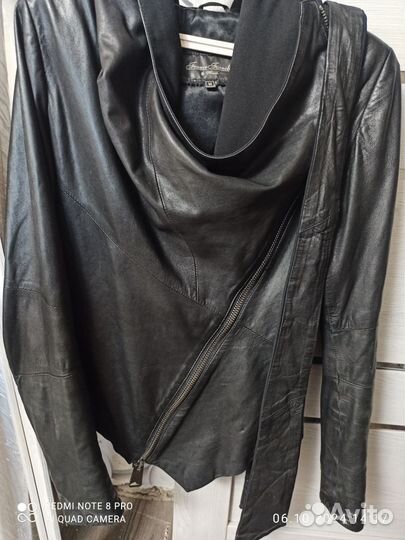 Кожаная куртка с капюшоном