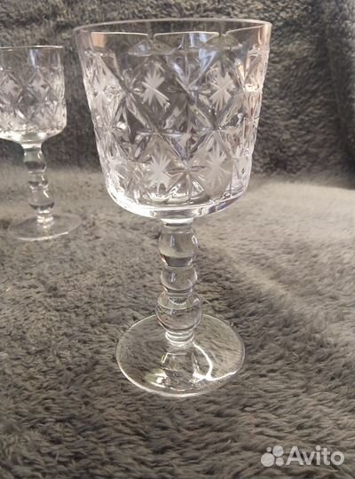 Хрустальные фужеры, К празднику