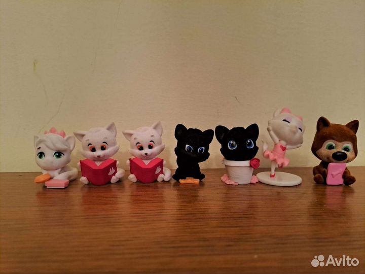 Фигурки зверей, игрушки