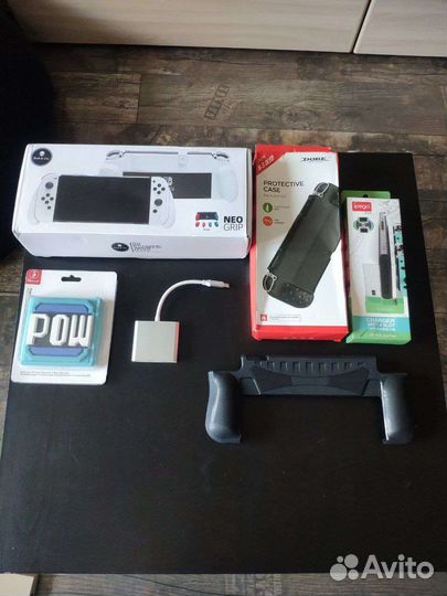 Чехлы и аксессуары Nintendo Switch