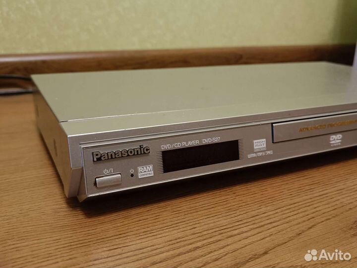 Dvd плеер Panasonic DVD-S27 + диск