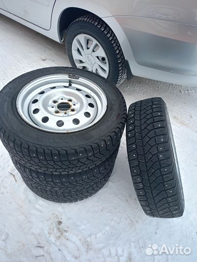 Продам новые колёса зимние р14