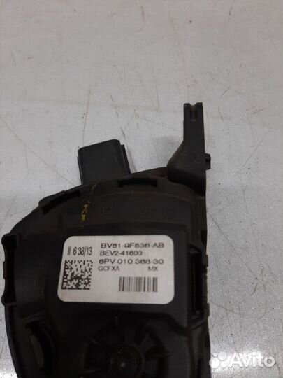 Педаль газа Ford Focus CB8 iqdb 2013