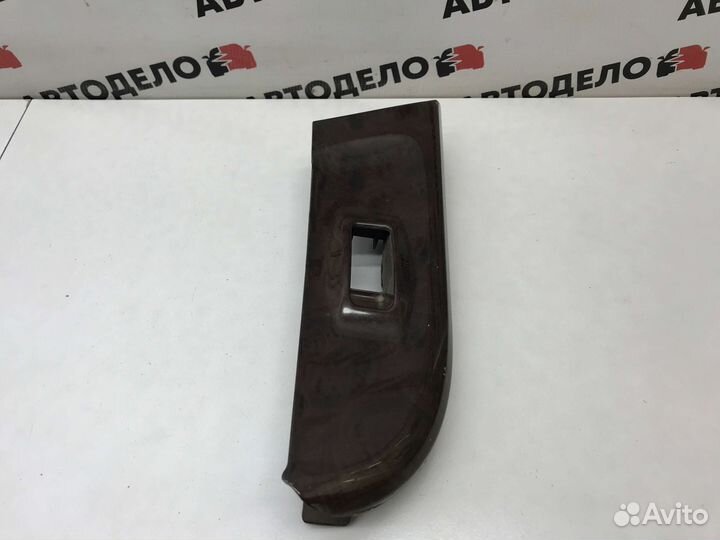 Накладка кнопки стеклоподъемника Nissan Maxima A33