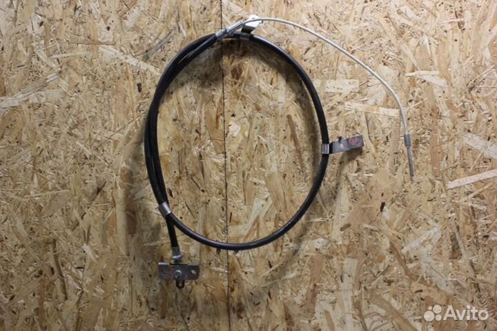 Трос стояночного тормоза Nissan Teana j32