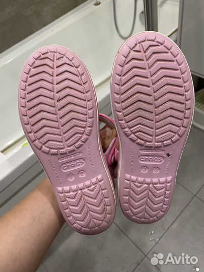 Crocs J2 сандалии для девочки 32