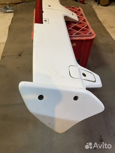 Спойлер Mitsubishi Pajero 2 V26