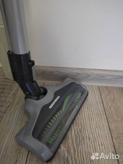 Пылесос redmond RV-UR355