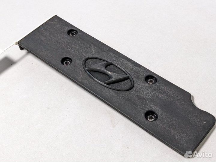 Накладка крышки клапанов Hyundai Solaris седан