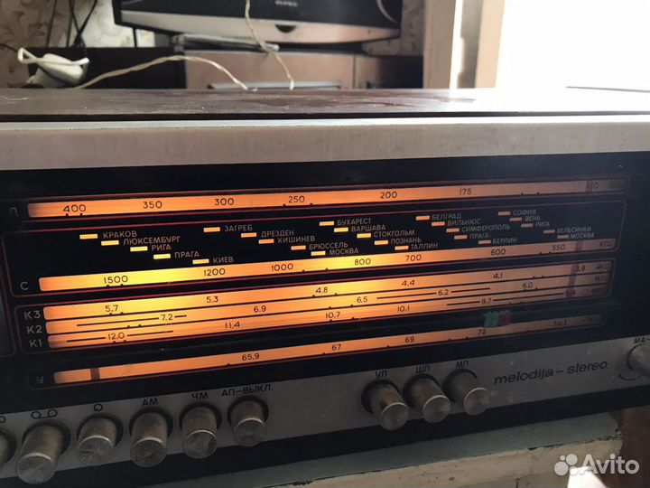 Проигрыватель винила melodija-stereo-101