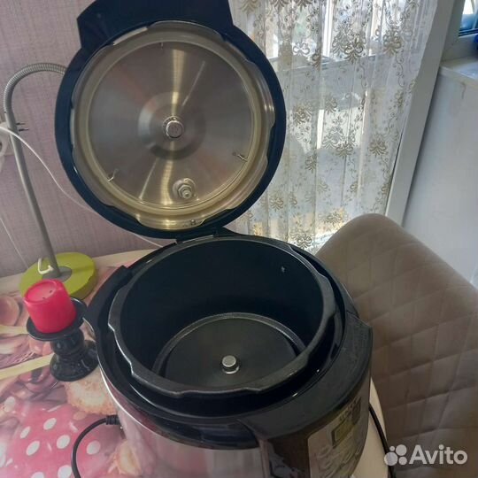 Мультиварка новая