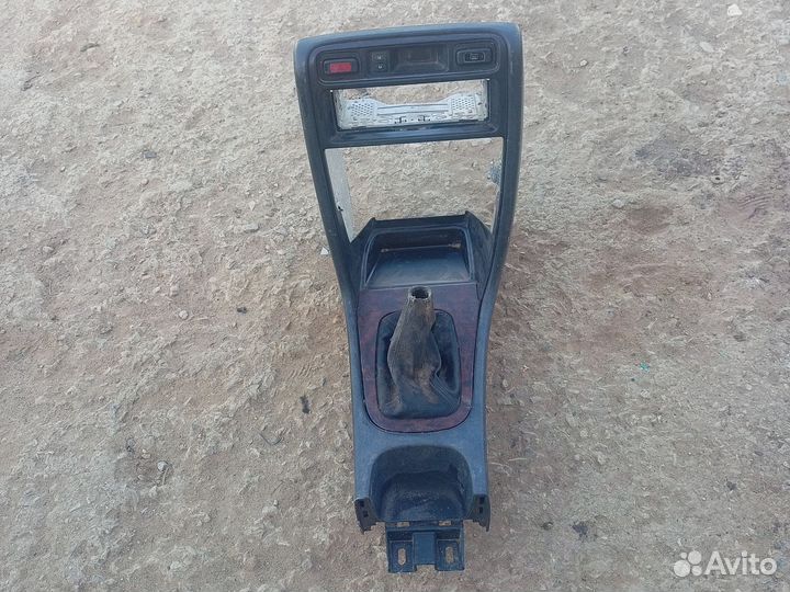 Центральная консоль Rover 400