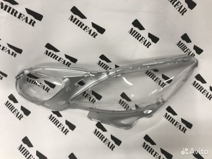 Левое стекло фары Lexus GS s190 2004-2011