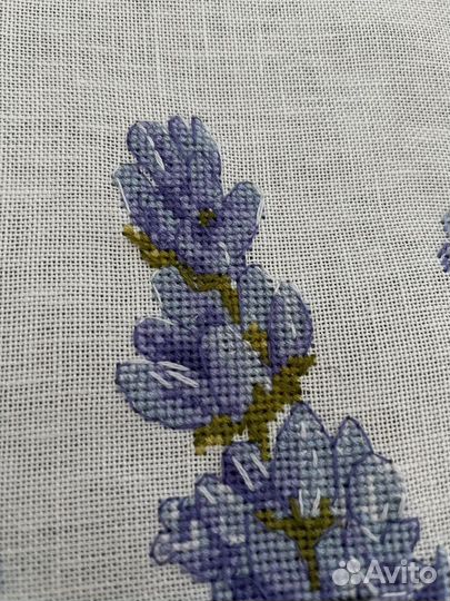 Картина крестиком «Шмели в лаванде»