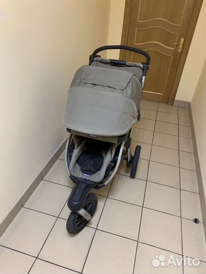 Коляска Chicco Trio Activ3 (три в одном)