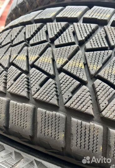 Bridgestone Blizzak DM-V2 275/60 R20