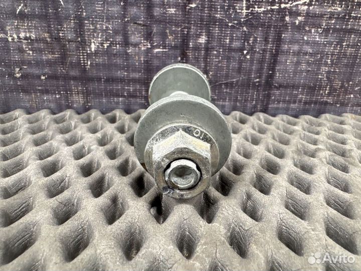 Болт развальный Bmw X5 E53 M54 2006