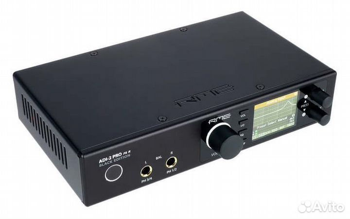 RME ADI-2 Pro FS R Black Edition