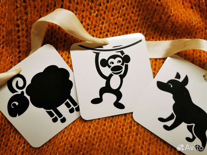 Черно белые карточки для новорожденных