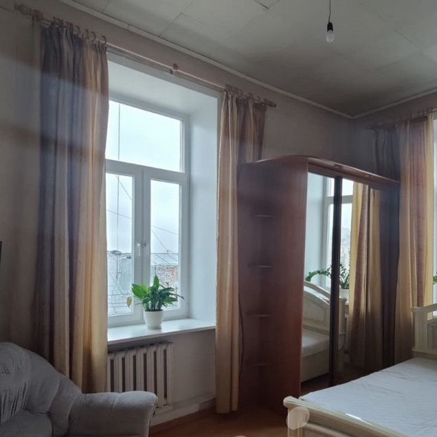 Комната 16 м² в 4-к., 7/7 эт.