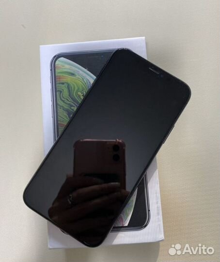 iPhone Xs, 64 ГБ