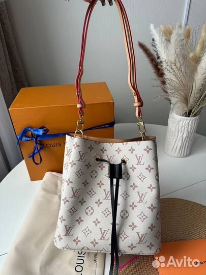 Сумка louis vuitton