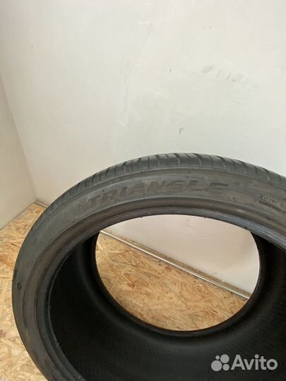 Triangle Sports TH201 235/40 R19