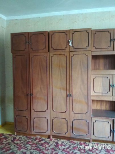 Стенка в гостиную