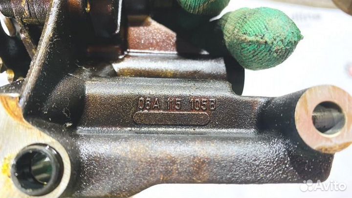 Насос масляный Volkswagen Bora седан 1.6 AVU 2002