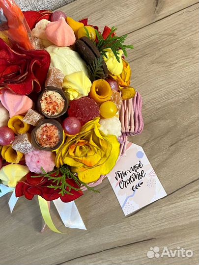 Букет из сухофруктов и конфет