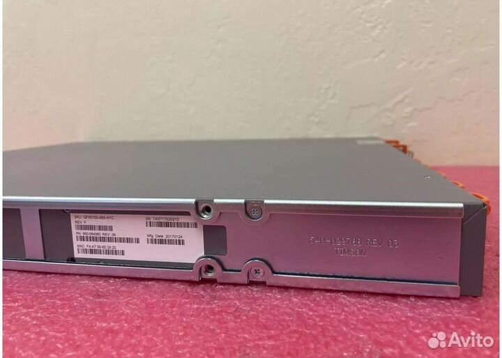 Коммутатор juniper QFX5100-48S-AFO/AFI