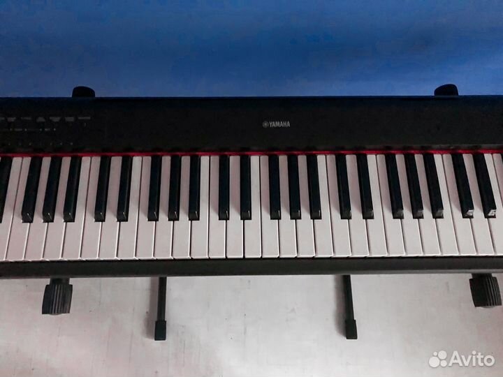 Yamaha Piaggero NP-11 цифровое пианино