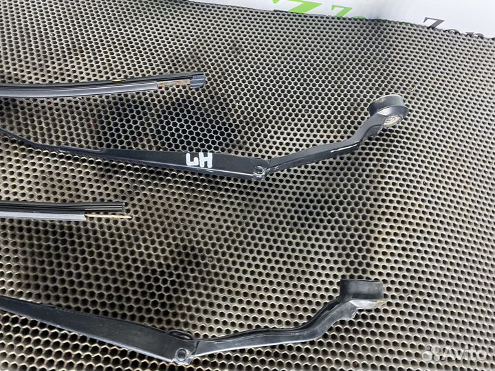 Поводок стеклоочистителя Ford Kuga 2 (16-19)