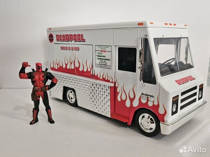 Deadpool Taco Truck модель