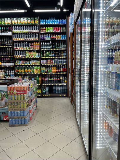 «Статус у Парка Победы» Торговая площадь, 72.3 м²