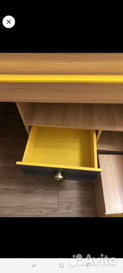 Детская кровать чердак со столом и шкафом