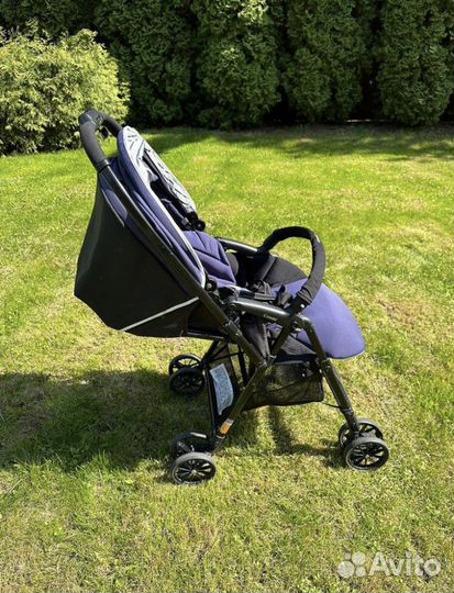 Прогулочная коляска combi