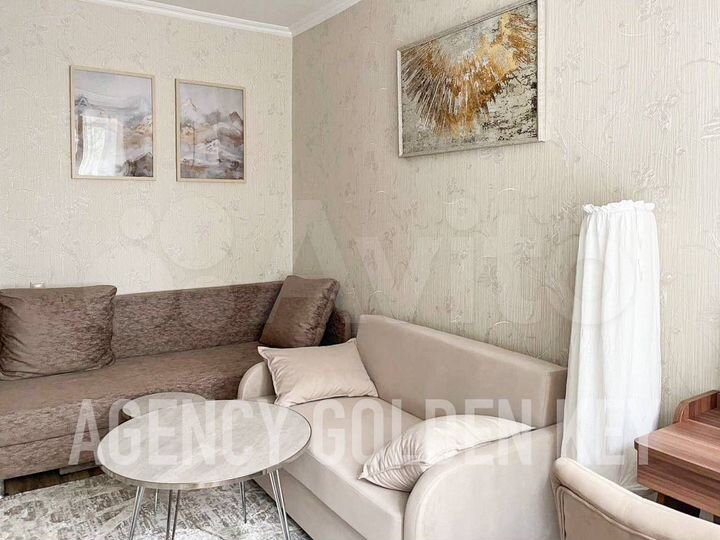 2-к. квартира, 80 м², 3/6 эт.